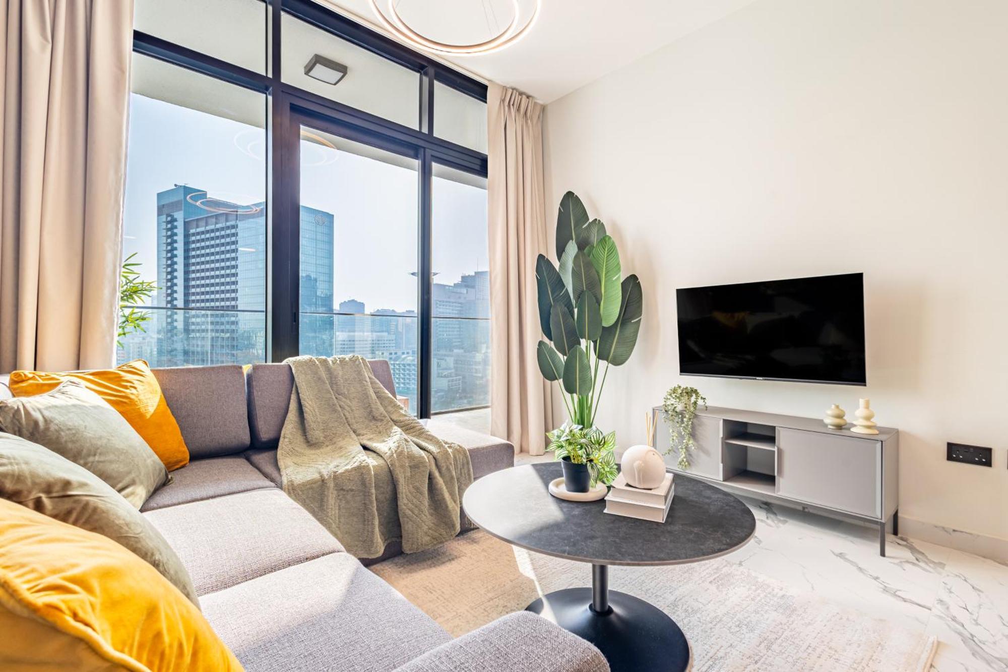 Full Canal View - Upgraded - Huge Balcony - 5 Min Walk From Adgm, Cleveland & Galleria - Ideal For Corporate Guests & Business Professionals Apartment *