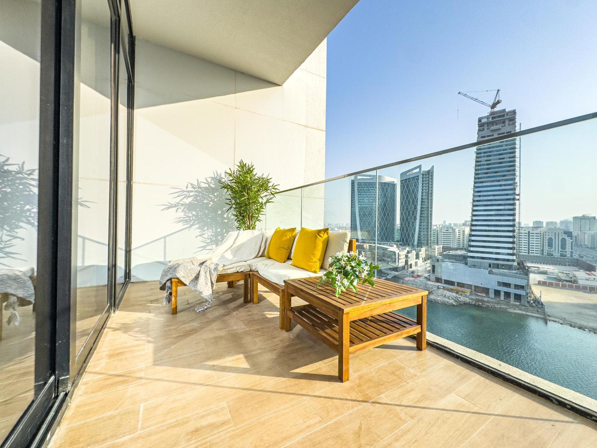 Full Canal View - Upgraded - Huge Balcony - 5 Min Walk From Adgm, Cleveland & Galleria - Ideal For Corporate Guests & Business Professionals Appartamento