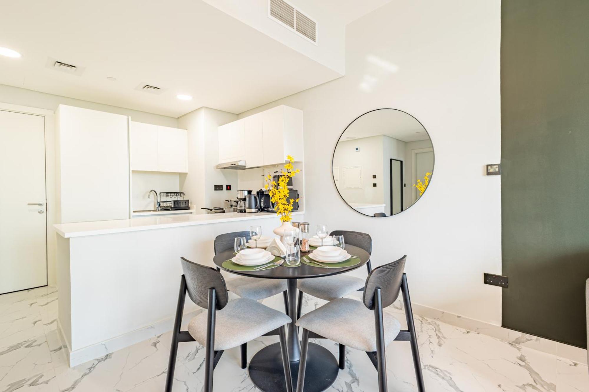 Full Canal View - Upgraded - Huge Balcony - 5 Min Walk From Adgm, Cleveland & Galleria - Ideal For Corporate Guests & Business Professionals